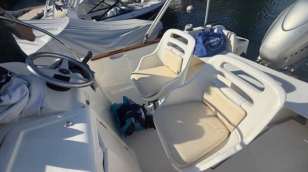 Boote: Bateau Cap Camarat 545 – Gebraucht aus Nyon von celece
