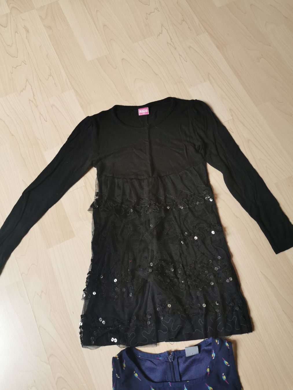 Lotti & Set di vestiti: Kleiderpaket Mädchen Gr. 122-128 – Usato da Oberkulm venduto da Preneur 1