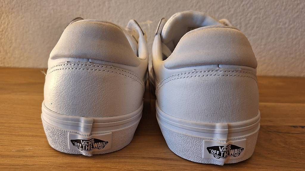 Vans Chaussures hommes: Schuhe Vans Gr. 41 – Neuf avec emballage d'origine à Olten par ann_68kd 4