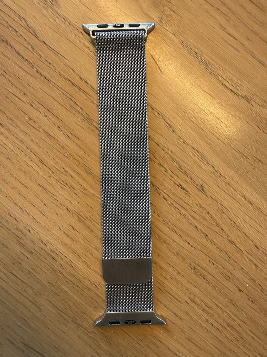 Armbänder & -reifen: Apple Watch Milanaise Armband, Top Zustand! – Gebraucht aus Wangen b. Olten von Thomiverkauft 2