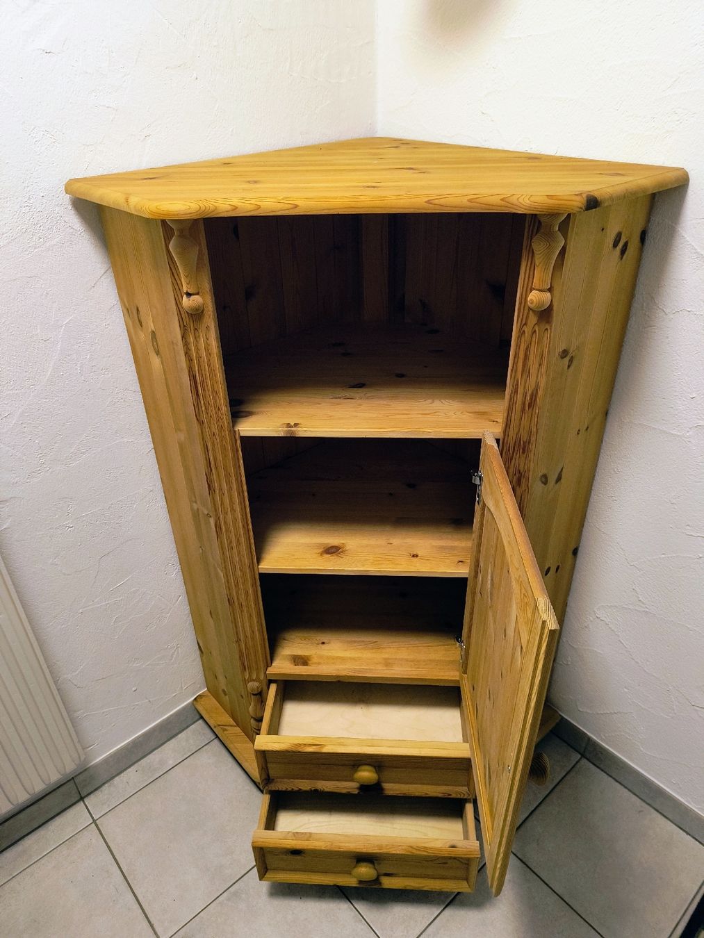 Articoli in legno: Eckmöbel massiv holz – Usato da VORDERTHAL venduto da ducati821 1