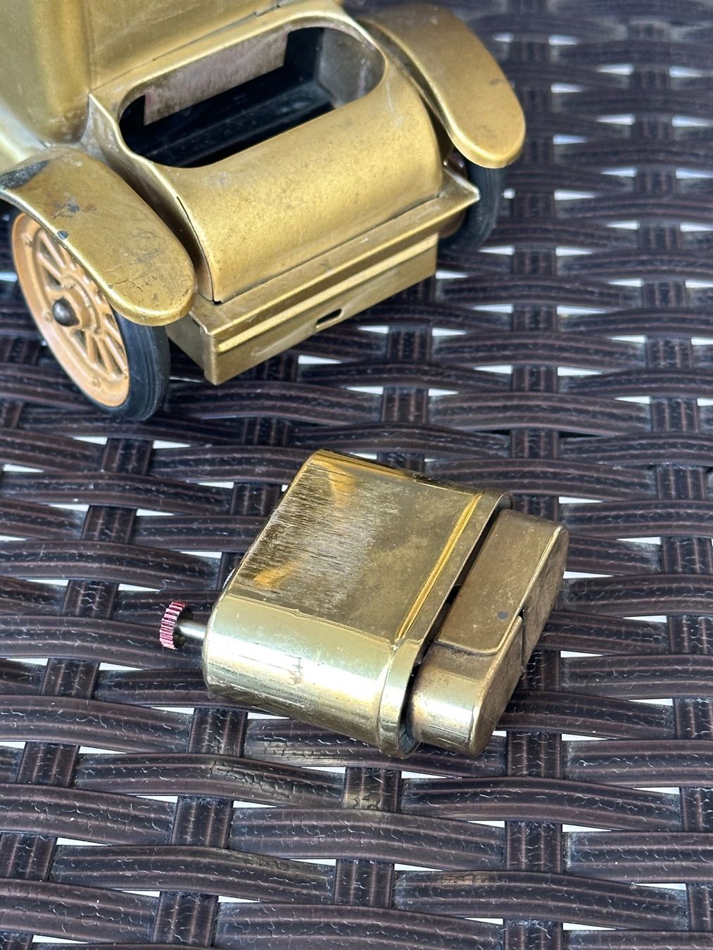 Ford Modellini d'auto: Vintage Modellauto Blechauto Ford Consul Oldtimer ab 1.- – Usato da Dübendorf venduto da lan1808 6
