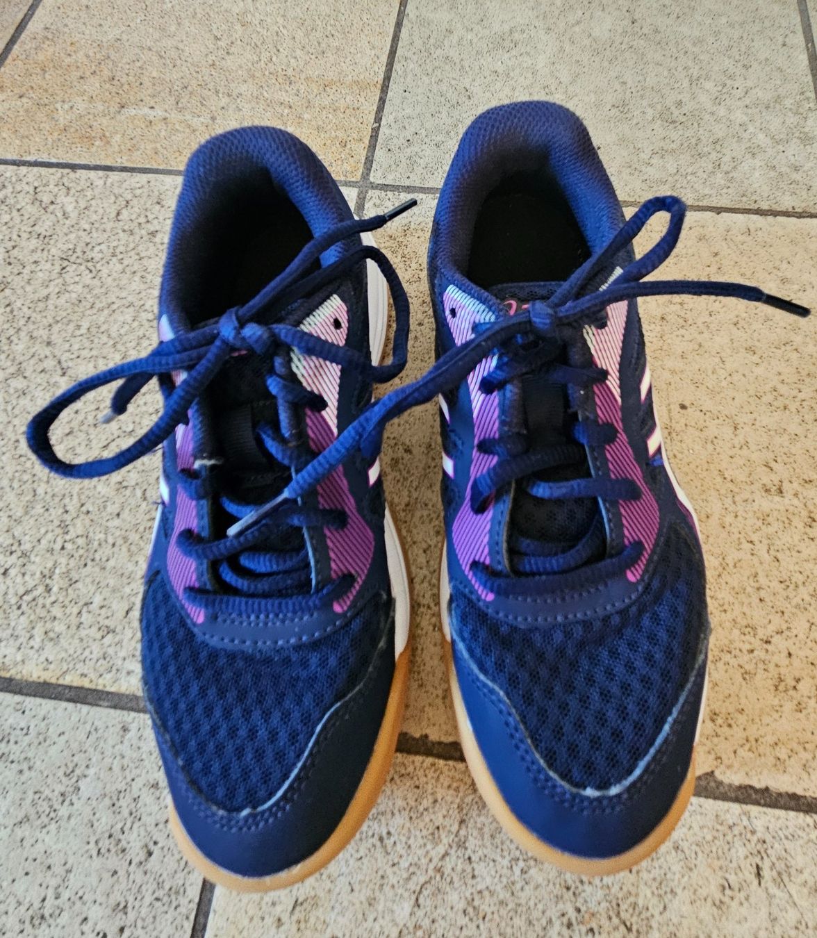 Chaussures filles: Hallenschuhe 32.5 – D'occasion à Liestal par Seraphine87 1