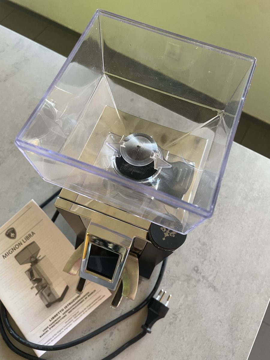 Toutes les machines: Mignon Libra  – D'occasion à Cham par arvi24 2