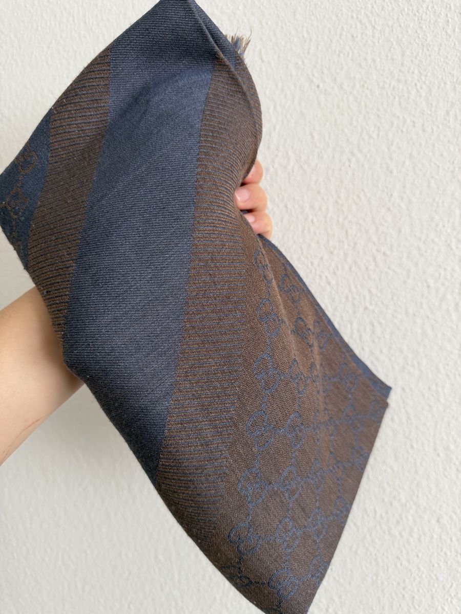 Gucci Foulard & Sciarpe: Gucci Schal – Usato da Dübendorf venduto da MariaS.