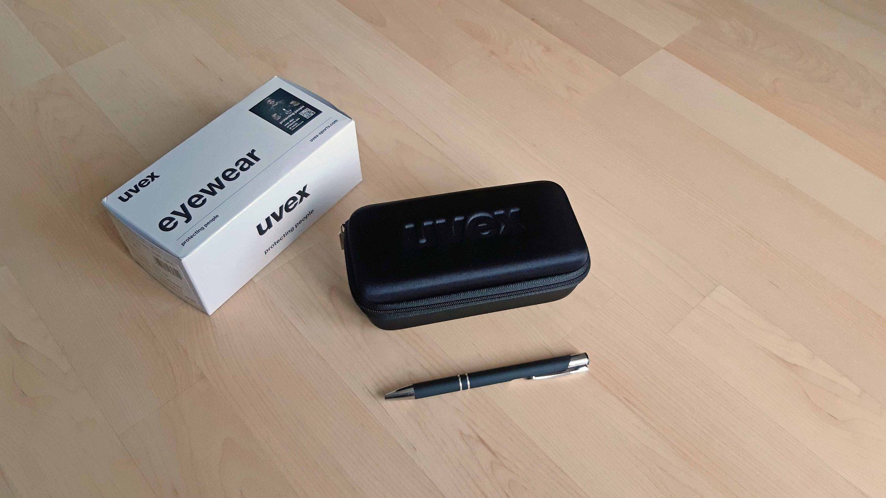 Sonstige Kleidung & Accessoires: Brillenbox / Brillenetui – Neu und originalverpackt aus Leissigen von Velofahrer2