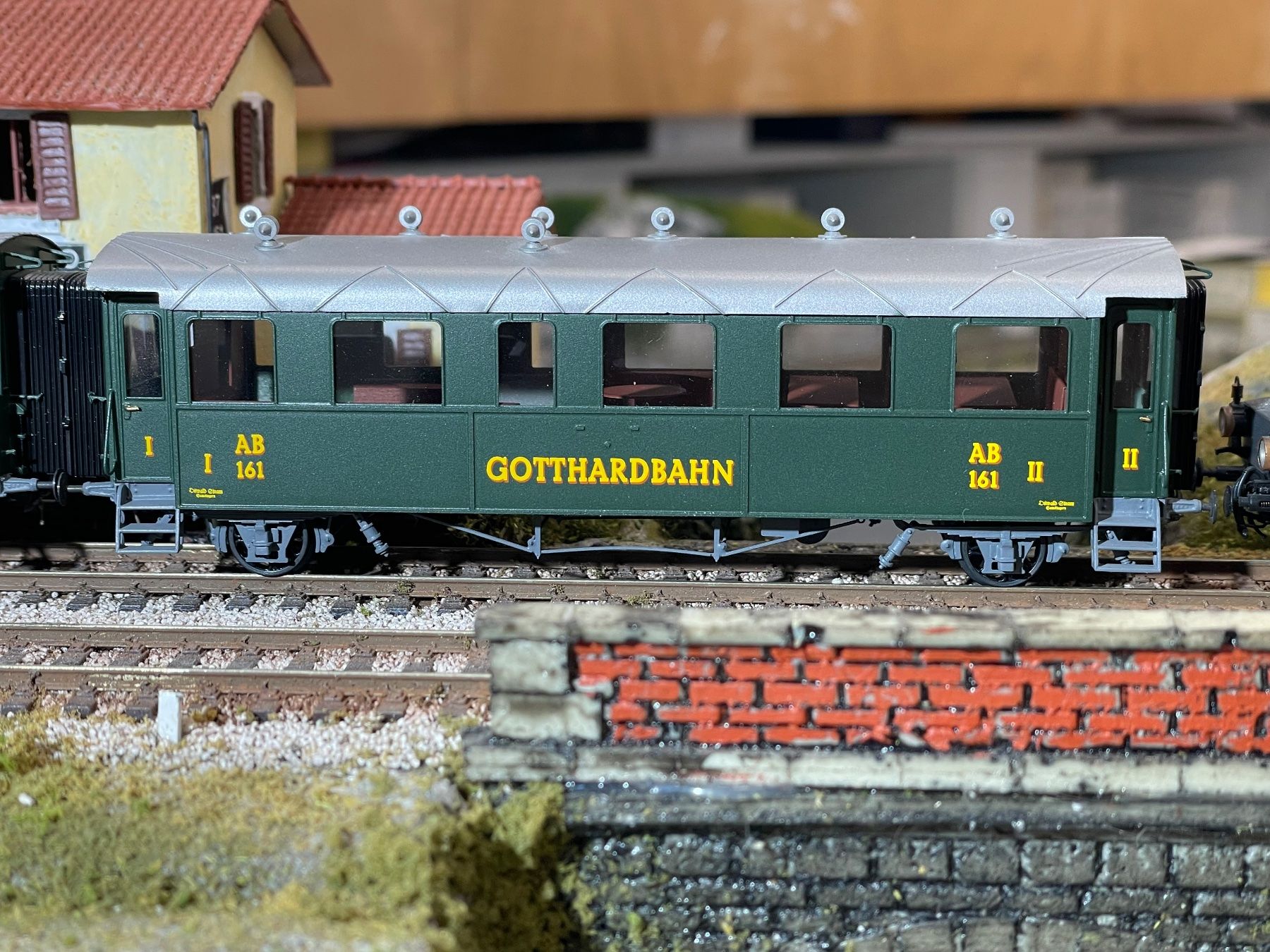 Born Modellini di ferrovie: Born, Gotthardbahn - 3 er Wagen-Set – Nuovo (secondo la descrizione) da Krummenau venduto da ferrotech 8