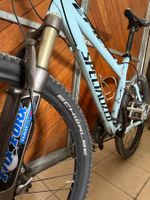 Specialized Epic Comp Disc Mountainbike, Aluminiumrahmen