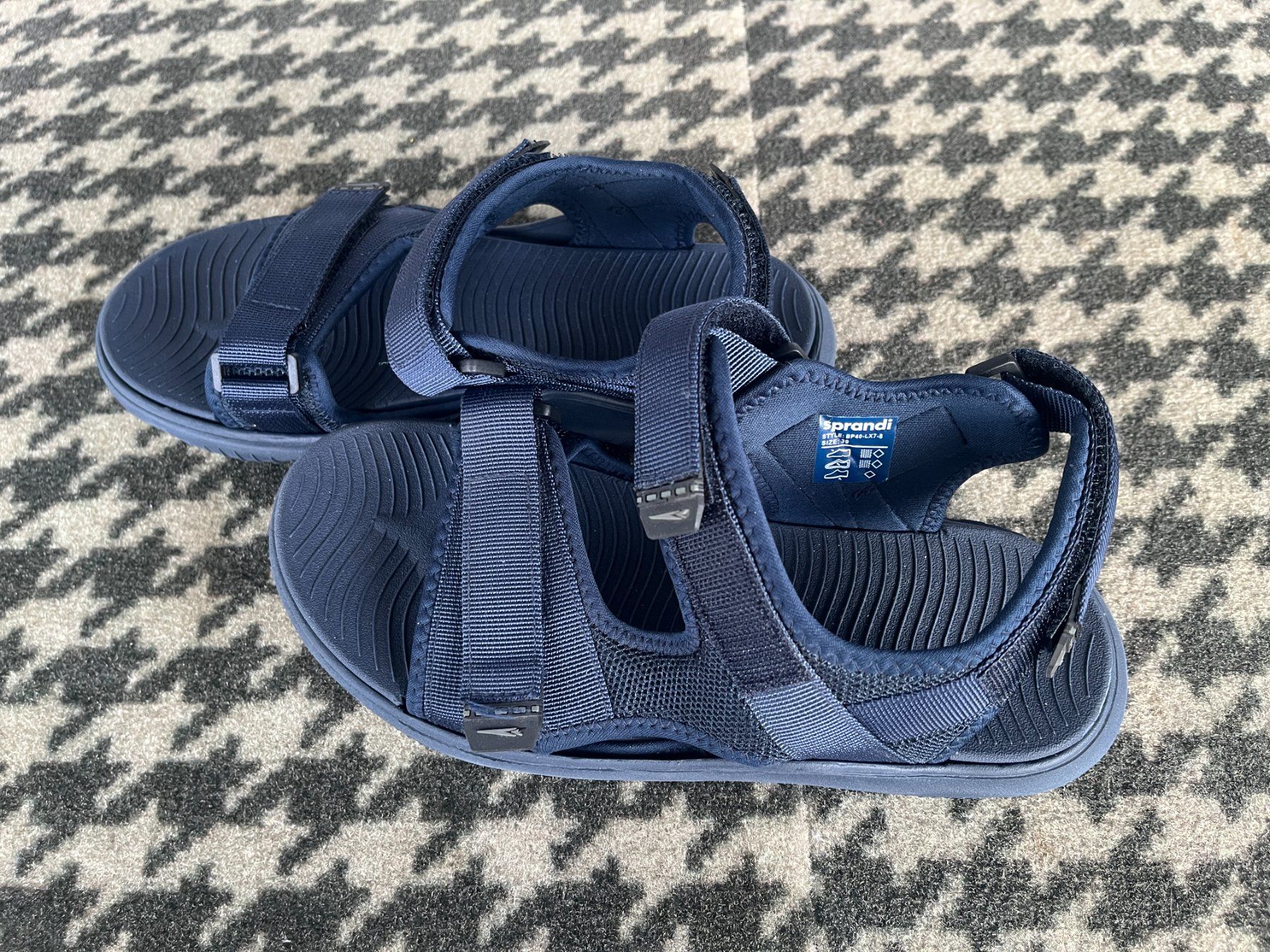 Herrenschuhe: Sprandi Sandalen, Herren, Grösse 39, neu dunkelblau – Neu (gemäss Beschreibung) aus Zürich von Dmbz