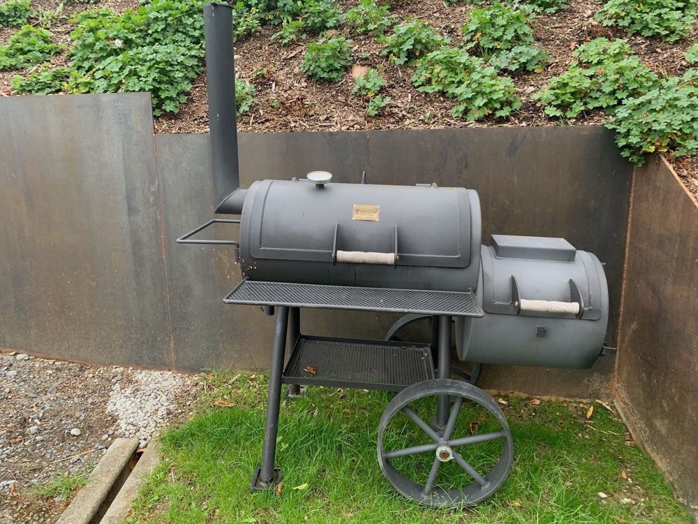 Cactus jack bbq clearance smoker