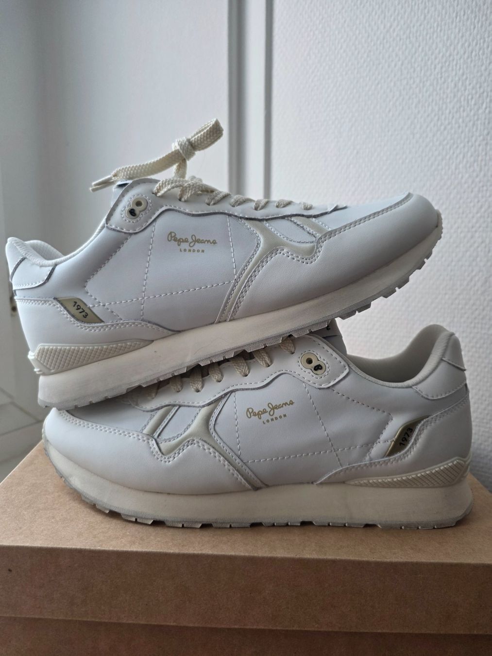 Pepe Jeans Scarpe da uomo: Baskets Pepe Jeans – Nuovo e nell'imballaggio originale da Fleurier venduto da dav_xx8y