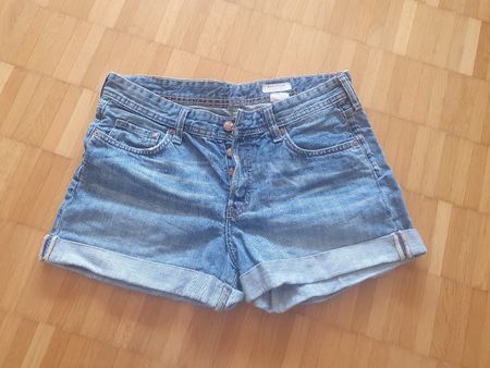 Short Jeans grösse 38 in gutem Zustand
