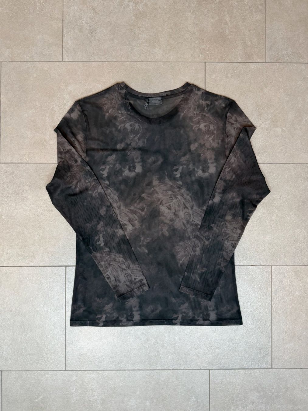 Asos Pullover & Sweatshirts: Asos Design printed mesh top – Gebraucht aus Biel/Bienne von sami0788480082 2
