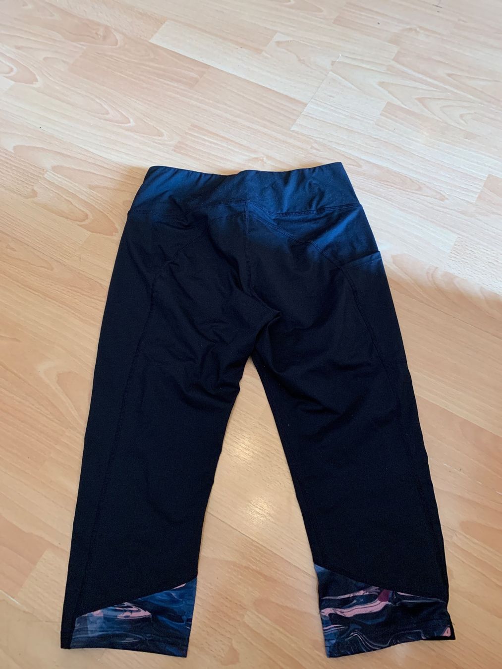 Leggings: Legging de sport 3/4 Energetics taille 38 – Usato da MEYRIN venduto da Gwendo10 1