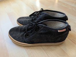 gefütterte Adidas Suede Sneakers Gr. 39.5