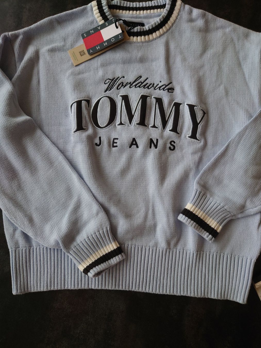 Tommy Hilfiger Maglioni & Felpe: Tommy Jeans Pullover Hellblau, Neu mit Etikett, Grösse XS – Nuovo e nell'imballaggio originale da Boll venduto da frauweber 2