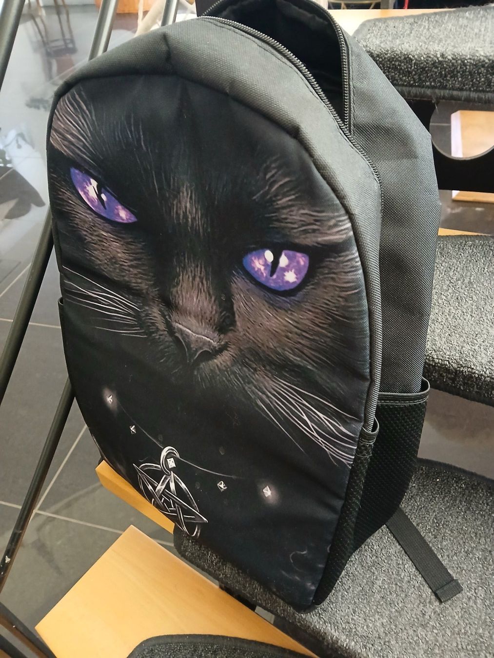 Sacs à dos: Schwarzer Rucksack mit Katzen & Pentagramm Motiv – D'occasion à Vermes par KD1975 2