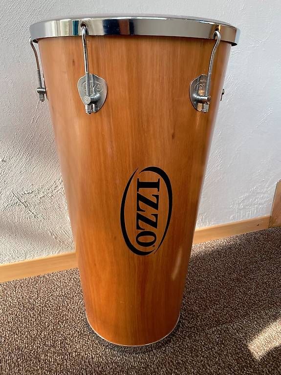 Musikinstrumente: IZZO Timba Samba/Percussion – Gebraucht aus Gümligen von Duluth