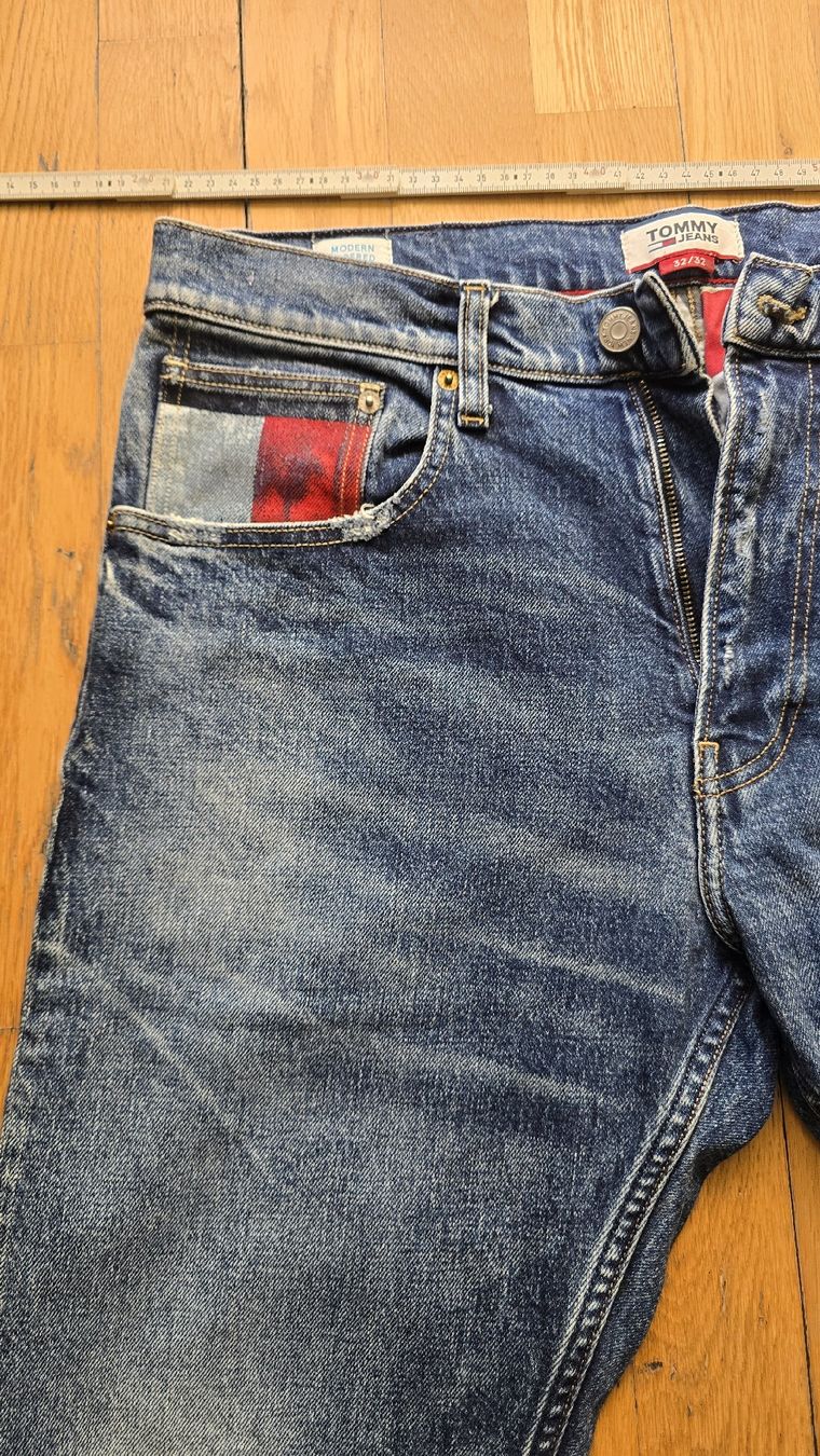 Tommy Hilfiger Jeans: Tommy Jeans Herren Hose Gr. 32/32 – Usato da Emmenbrücke venduto da meu_2j8p 1