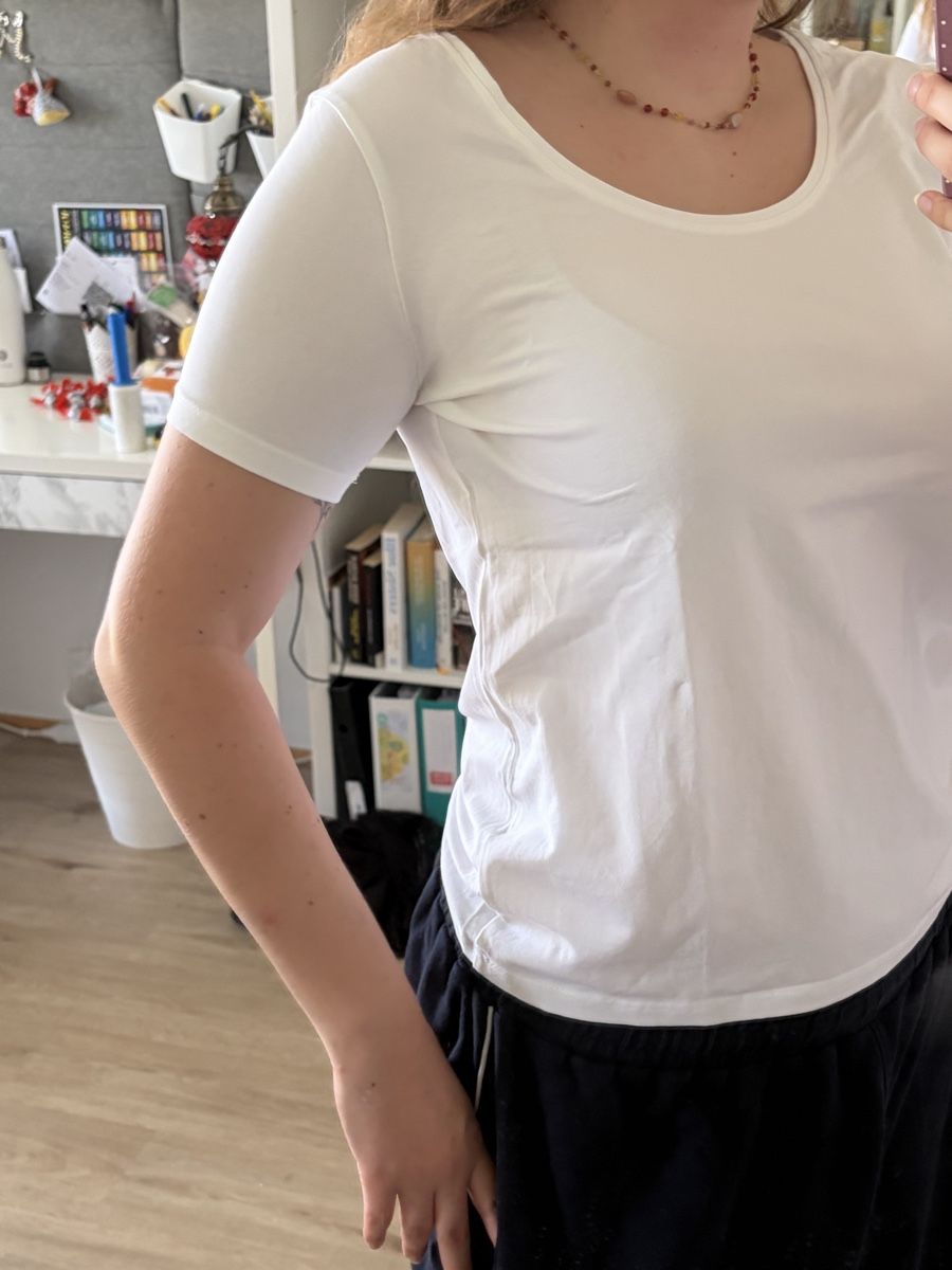 C&A T-shirts: Basic Shirt – D'occasion à Rütihof par liv_k2bp 1