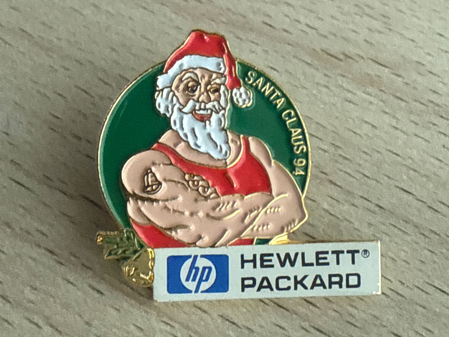 Placchette & Badge: Pin Santa Claus 94 Hewlett Packard – Usato da Glattbrugg venduto da Schweigmatt