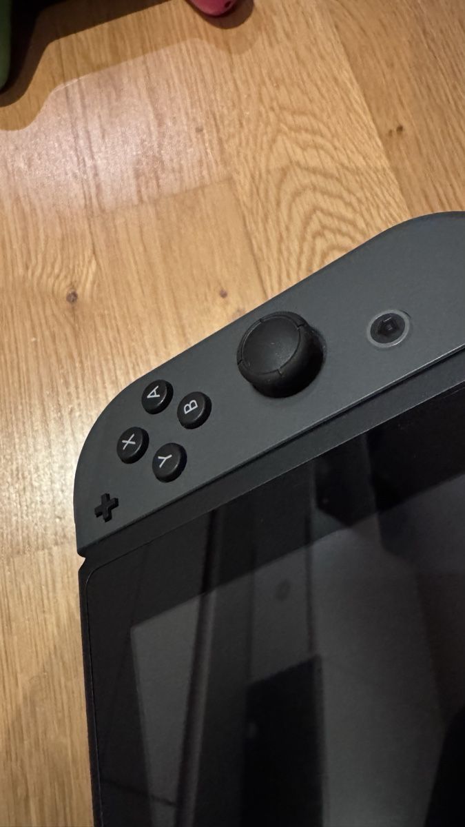 Nintendo Console: Nintendo Switch mit Zubehör Pokémon  – Usato da Wädenswil venduto da fabtastic 3