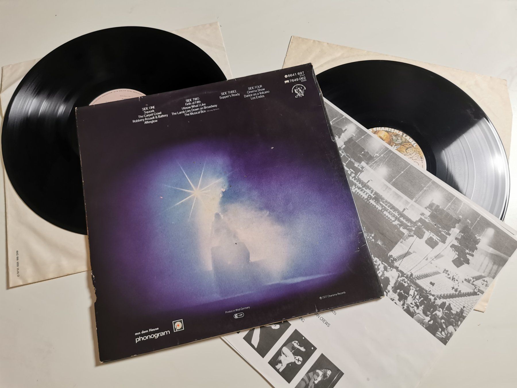 Vinyles: GENESIS - SECONDS OUT – D'occasion à Grafenried par House-of-Oldies 1