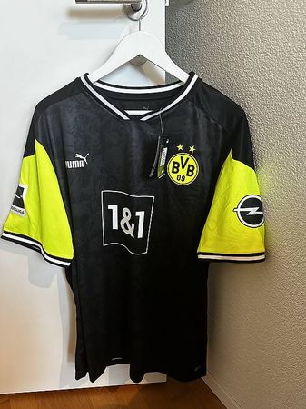 Einmaliges Trikot zu verkaufen!