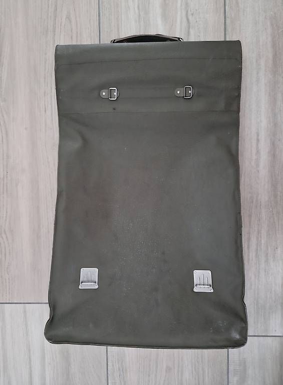 Schweizer Armee Borse: Original Schweizer Armee / Dokumentenkoffer Olivgrün – Usato da Staffelbach venduto da MrMH 1