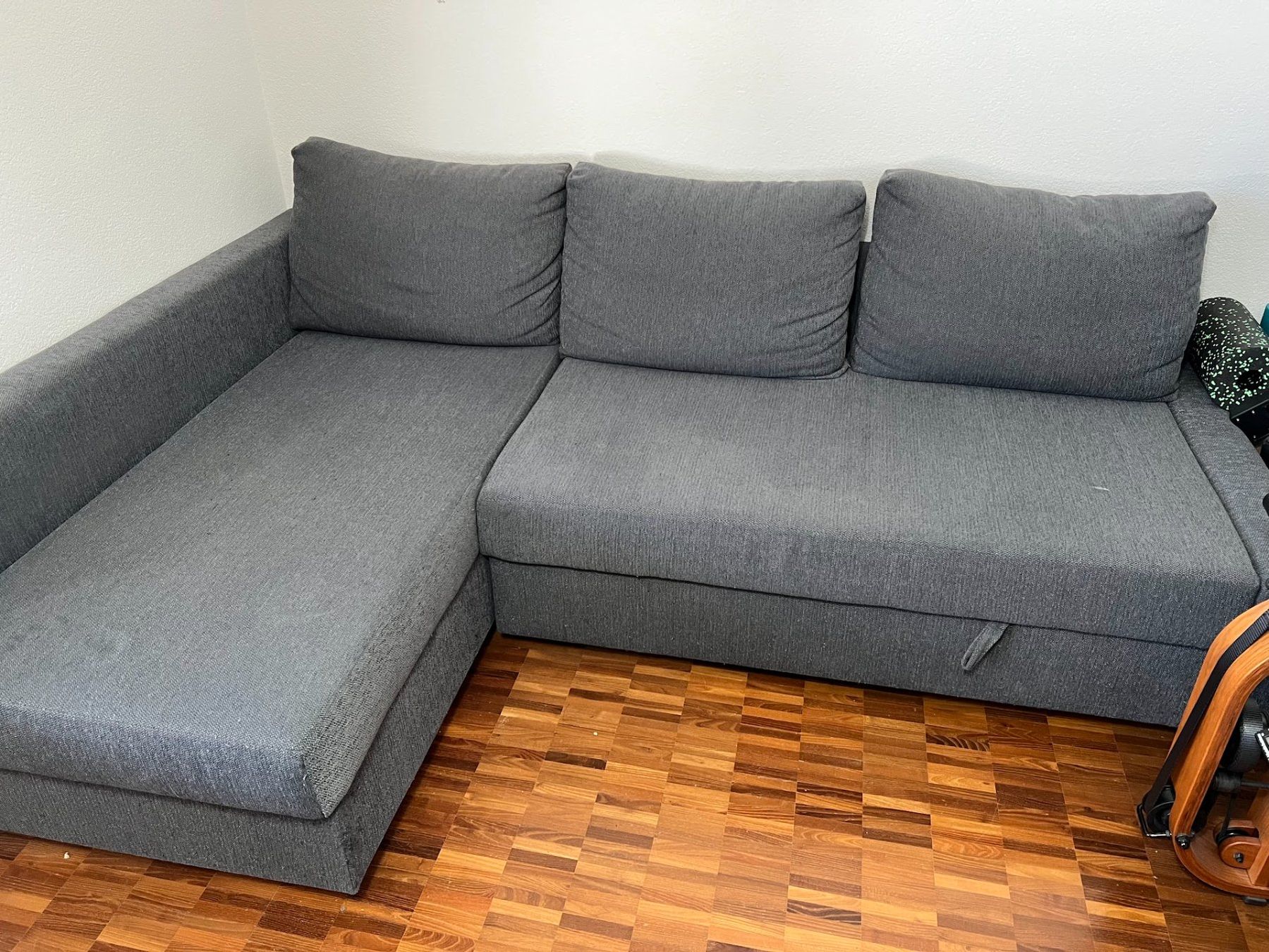 Ikea Sofas: IKEA FRIHETEN ECKBETTSOFA – Gebraucht aus Schmitten FR von akkarin92