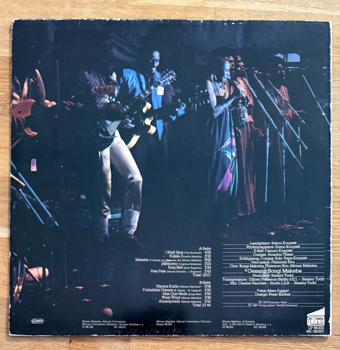 Dischi in vinile: Miriam Makeba Live Schallplatte – Usato da Goldach venduto da Donpancho 3