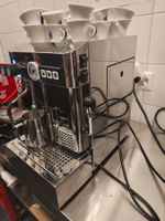 La Piccola Espressomaschine + Borbone Kaffeegeschirr