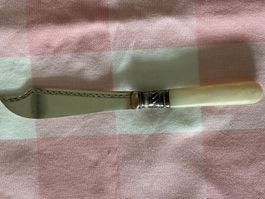 antikes Buttermesser, silber, perlmuttgriff