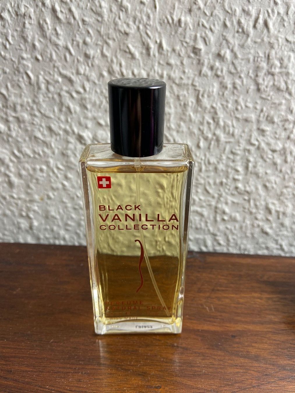 Profumi & Eau de Toilette: Parfum Black Vanilla Collection Swiss – Nuovo (secondo la descrizione) da Veyrier venduto da Leilazizou