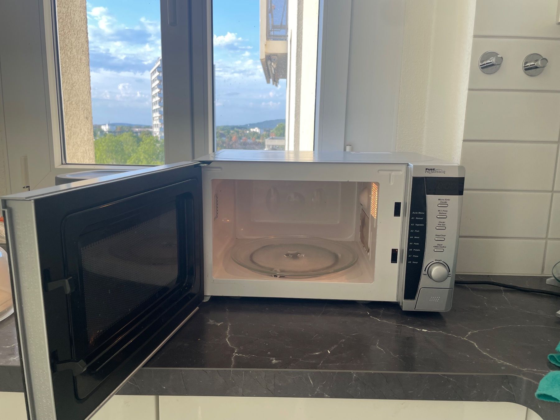 Primotecq Appareils de cuisine: Mikrowelle Fust Primotecq – D'occasion à Birsfelden par Dudelndes 1