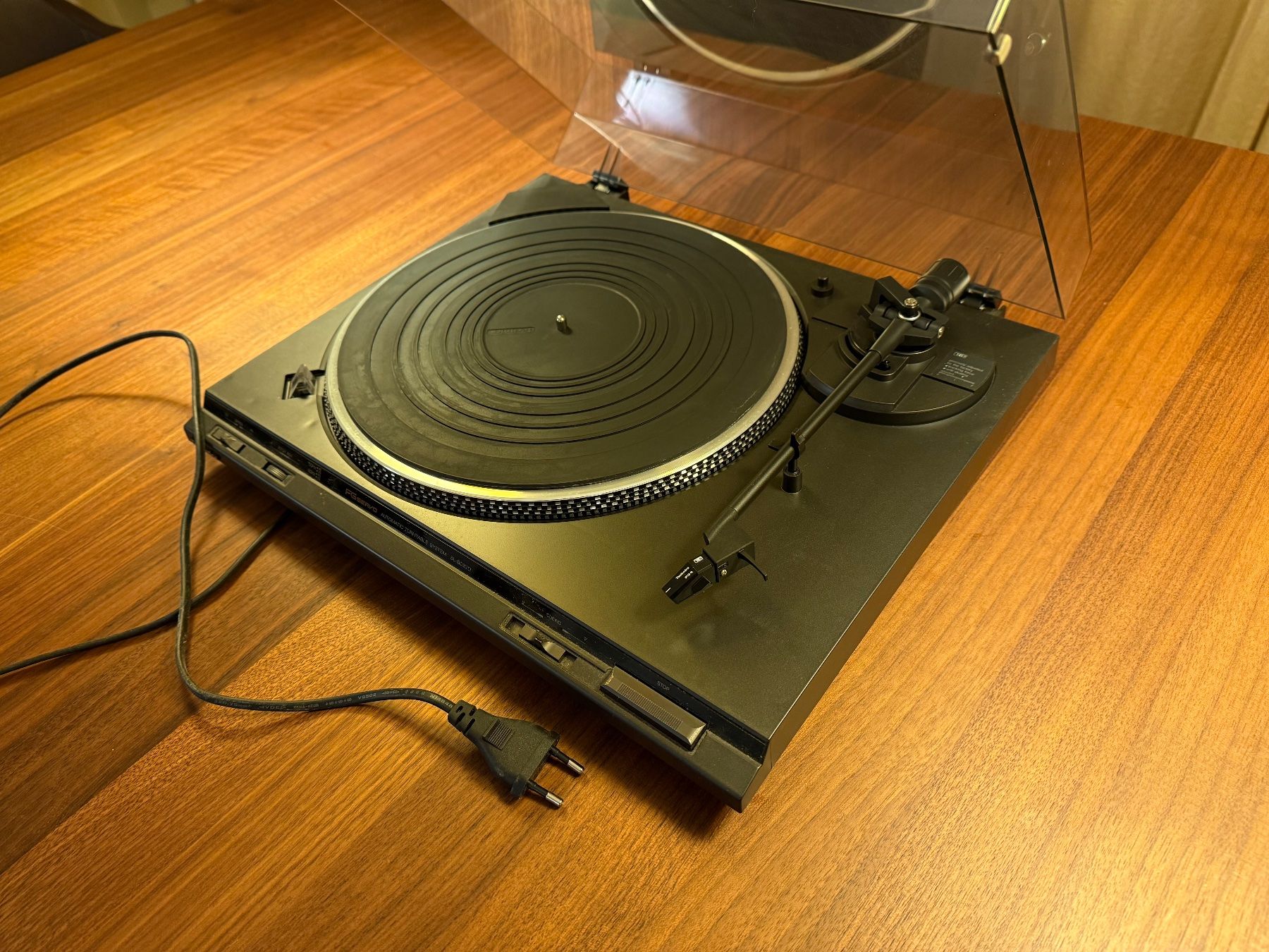 Technics Giradischi: Plattenspieler Technics SL-BD22D schwarz gebraucht – Usato da Bern venduto da Negotium 1
