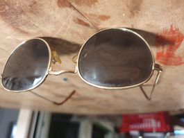Herren H & M Sonnenbrille mit Goldrahmen