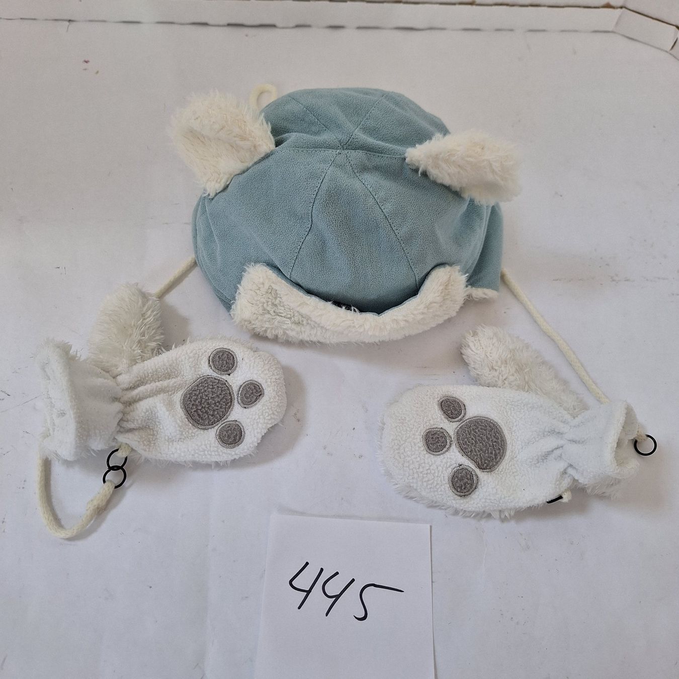 Lotti & Set di vestiti: Baba Mütze Handschuhe 50 – Usato da Chur venduto da copino 1