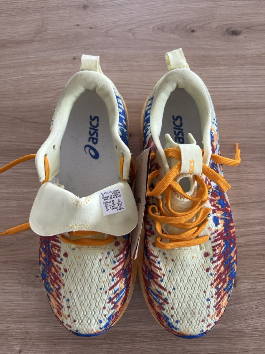 Scarpe da uomo: Chaussures Asics noosa tri – Usato da Boudry venduto da MikkoE