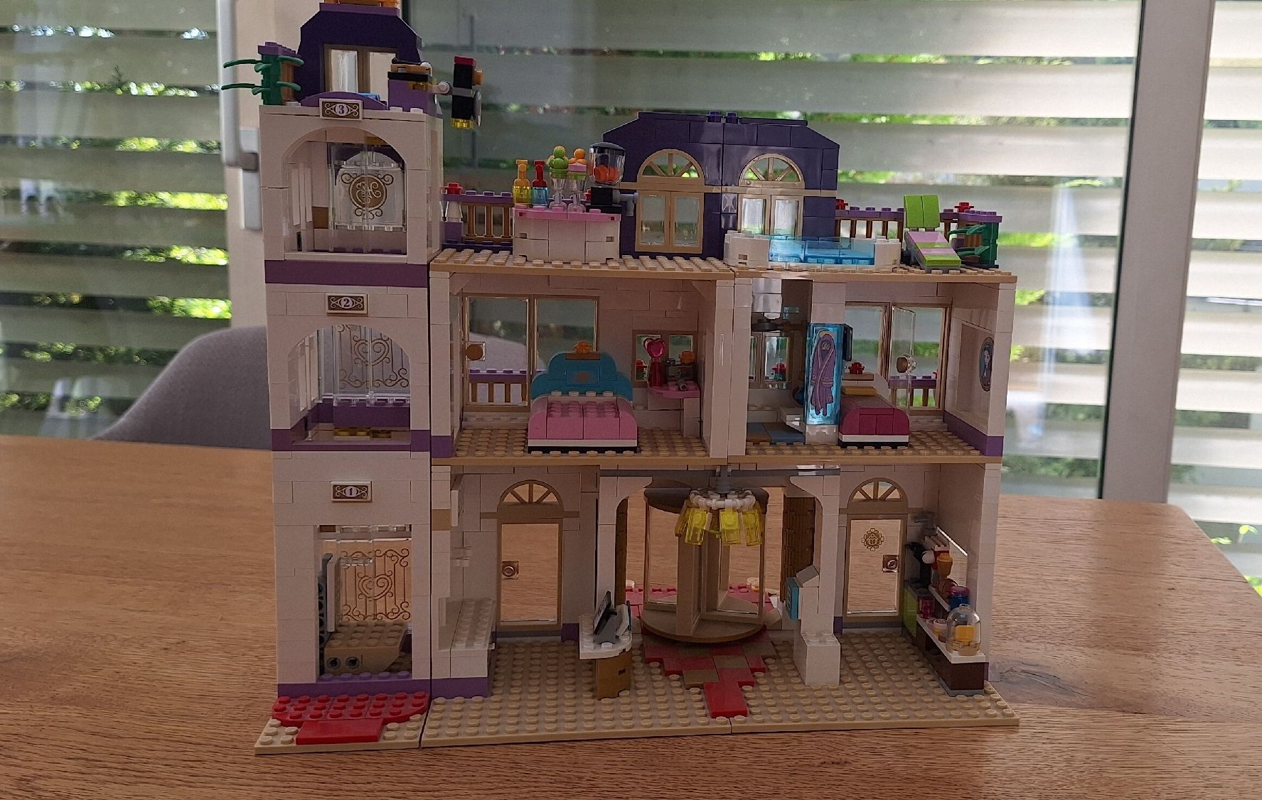 Lego Spielzeuge: Lego Friends Hotel – Gebraucht aus Gränichen von Blt5 1