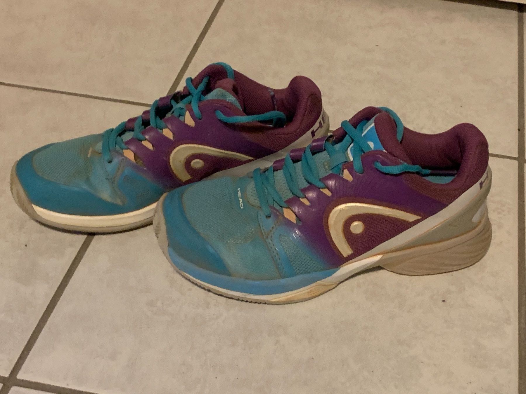 Head Schuhe für Jungen: HEAD Mädchen Tennisschuhe, Grösse 37 – Gebraucht aus Zürich von Crazyfabie
