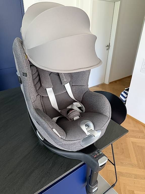 Cybex Seggiolini per auto: Cybex base Z2 avec siège Sirona T Plus – Usato da Perroy venduto da fri_7h65 2