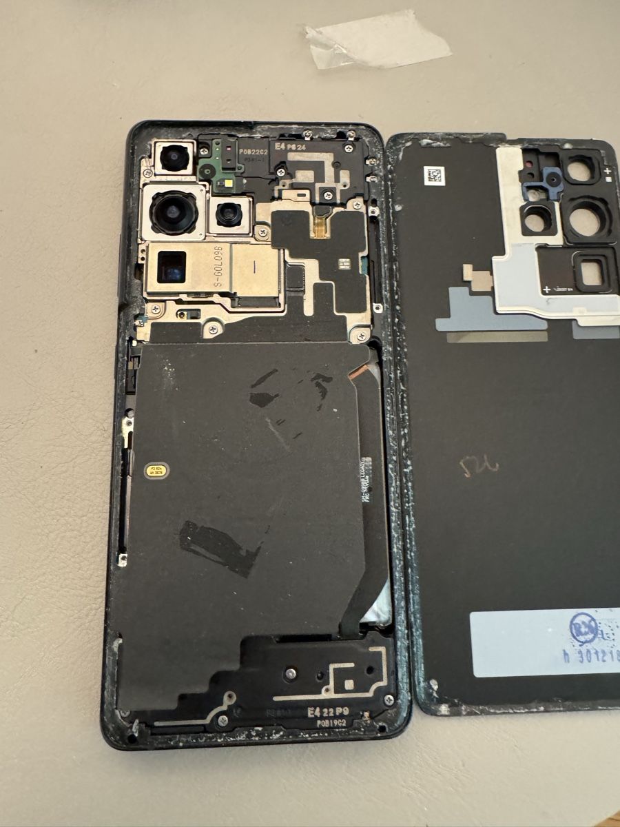Samsung Telefoni cellulari / Smartphones: Samsung Galaxy S21 Ultra – Difettoso da Adliswil venduto da Busys 2