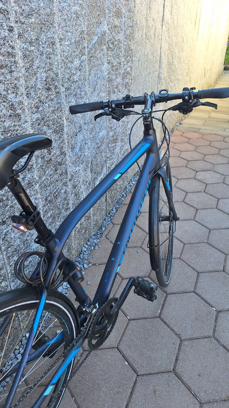 Specialized Velos: Specialized Sirrus Elite Disc 2016 ¦  "Grösse M" – Gebraucht aus Büttikon AG von theRealOne 3