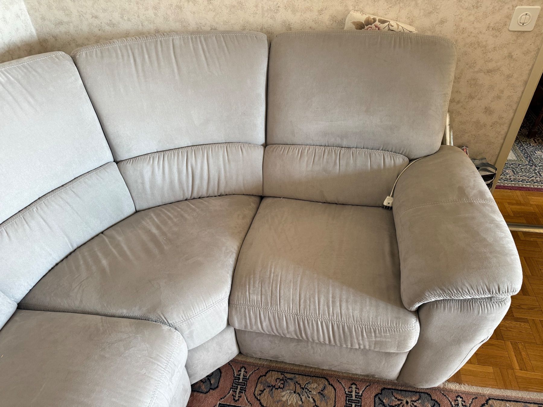 Divani: Grand canapé d'angle confortable – Usato da Meyrin venduto da bec_j68v 3