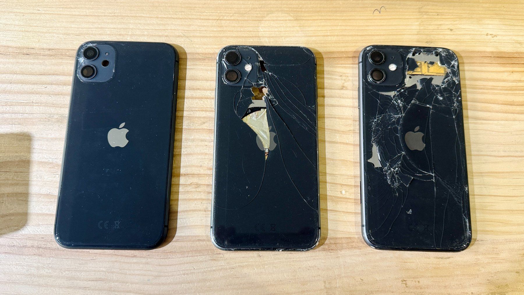 Apple Telefoni cellulari / Smartphones: 3 chassis iphone 11 pour pièces réparation – Usato da Morges venduto da DA-repa 1