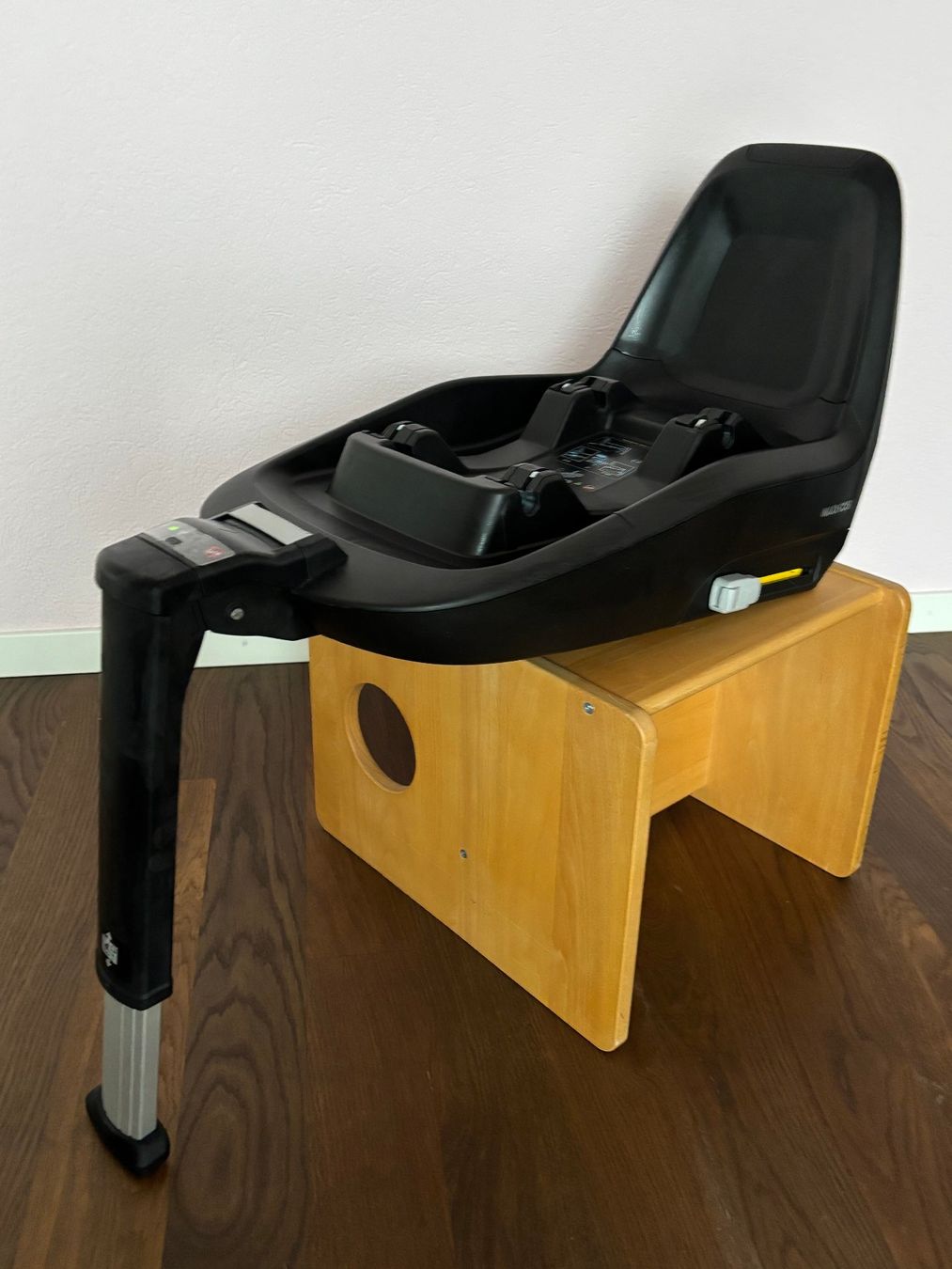 Maxi-Cosi Seggiolini per auto: Maxi Cosi Pebble Pro Babyschale mit ISOFIX i-Size – Usato da Ueberstorf venduto da Marco790 2
