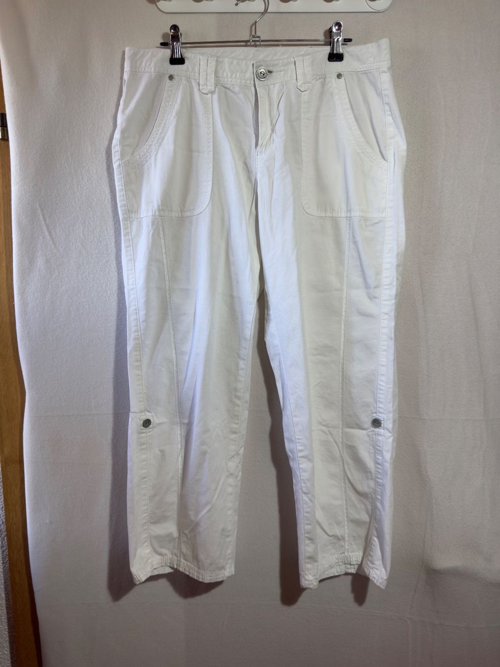 Pantaloni: Weisse Hose ca Gr. M – Usato da Grosswangen venduto da second_hand_dress