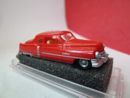 Cadillac 1954 - rot - Mini 1:87 in OVP von Revell/Praliné