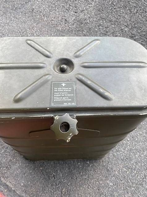 Elettrodomestici da cucina: Original Schweizer Armee Speiseträger / Tee - Bidon – Usato da Steinhausen venduto da einzelstueck-brocki 4